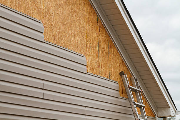 Professional Emergency Siding Repair technician working in Arrington, TN